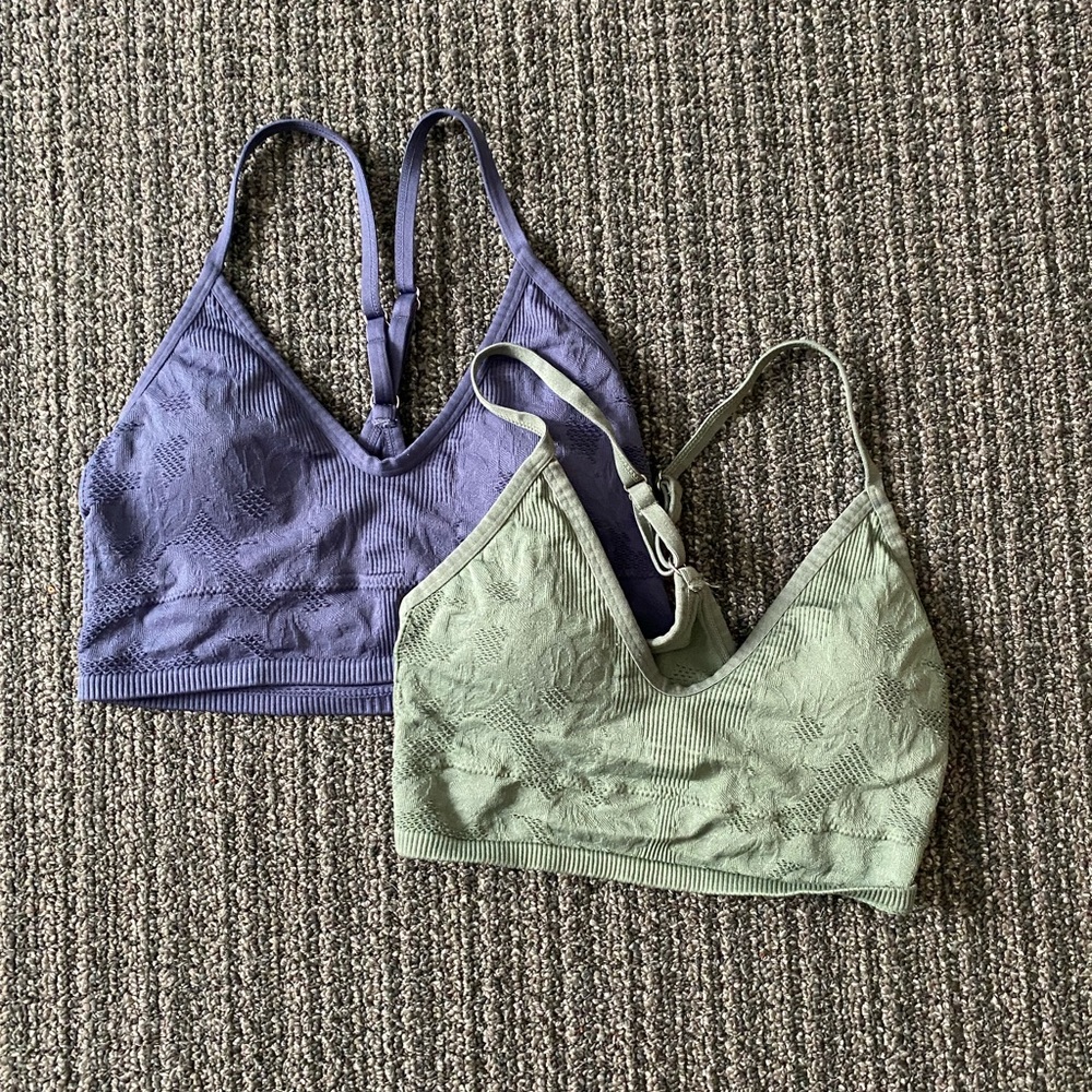2 Aerie bras